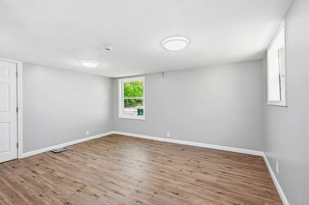 78 Crowhill Road Rochester NH 03868