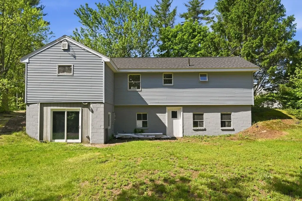 78 Crowhill Road Rochester NH 03868