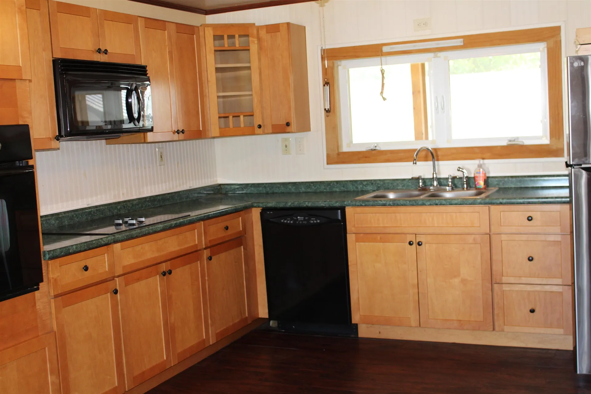 23 Hadley Street Littleton NH 03561