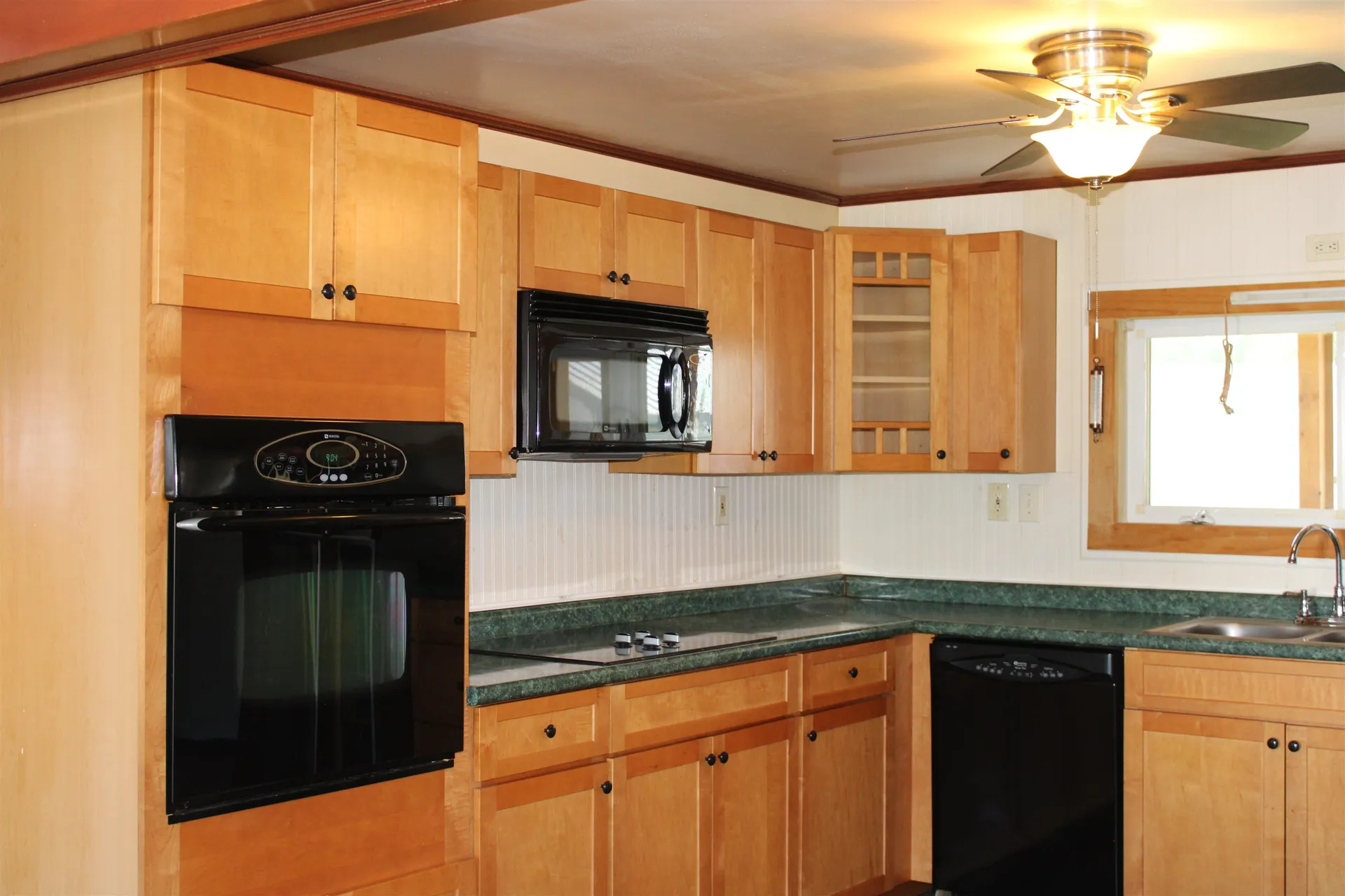 23 Hadley Street Littleton NH 03561