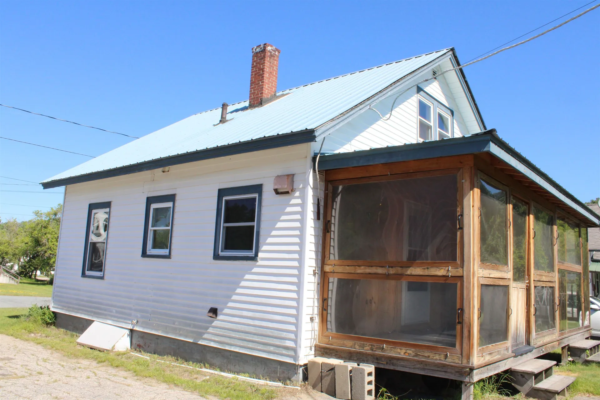 23 Hadley Street Littleton NH 03561