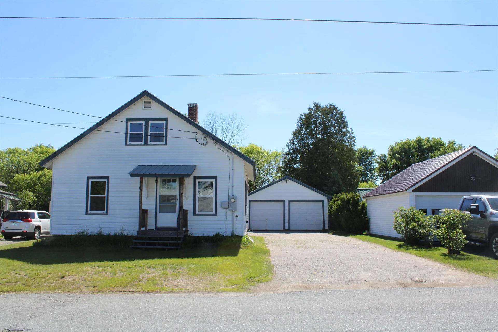 23 Hadley Street Littleton NH 03561
