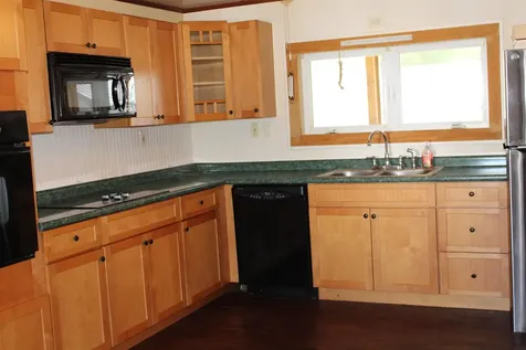 23 Hadley Street Littleton NH 03561