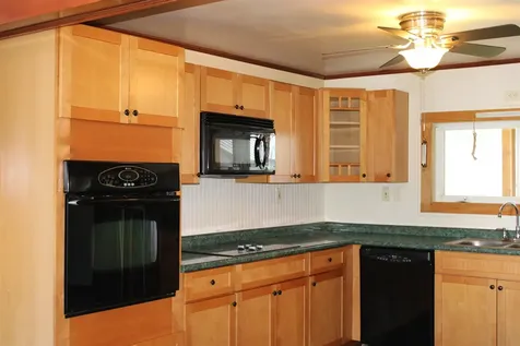 23 Hadley Street Littleton NH 03561