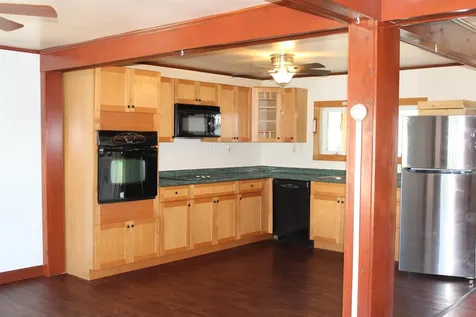 23 Hadley Street Littleton NH 03561