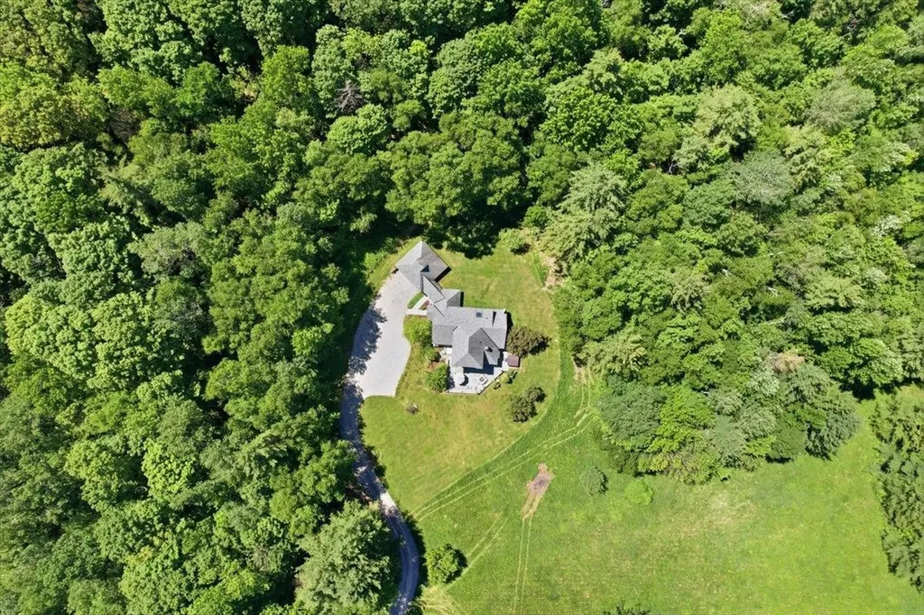 312 Beartown Road Manchester VT 05255