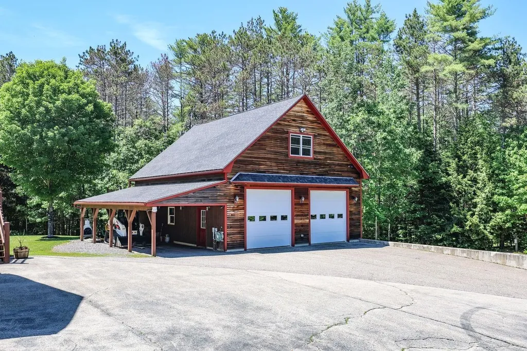 172 Farrarville Road Belmont NH 03220