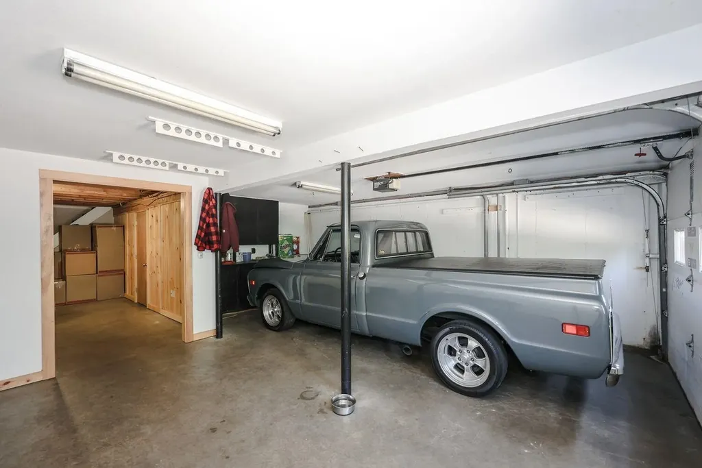 172 Farrarville Road Belmont NH 03220