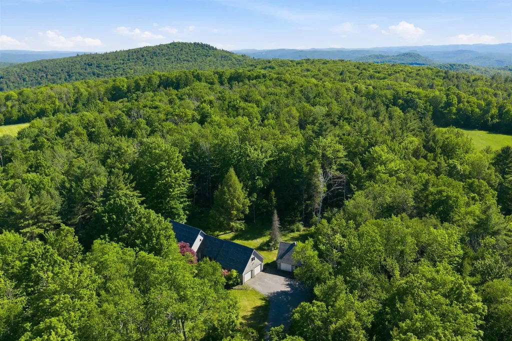1572 Skyline Drive Weathersfield VT 05156