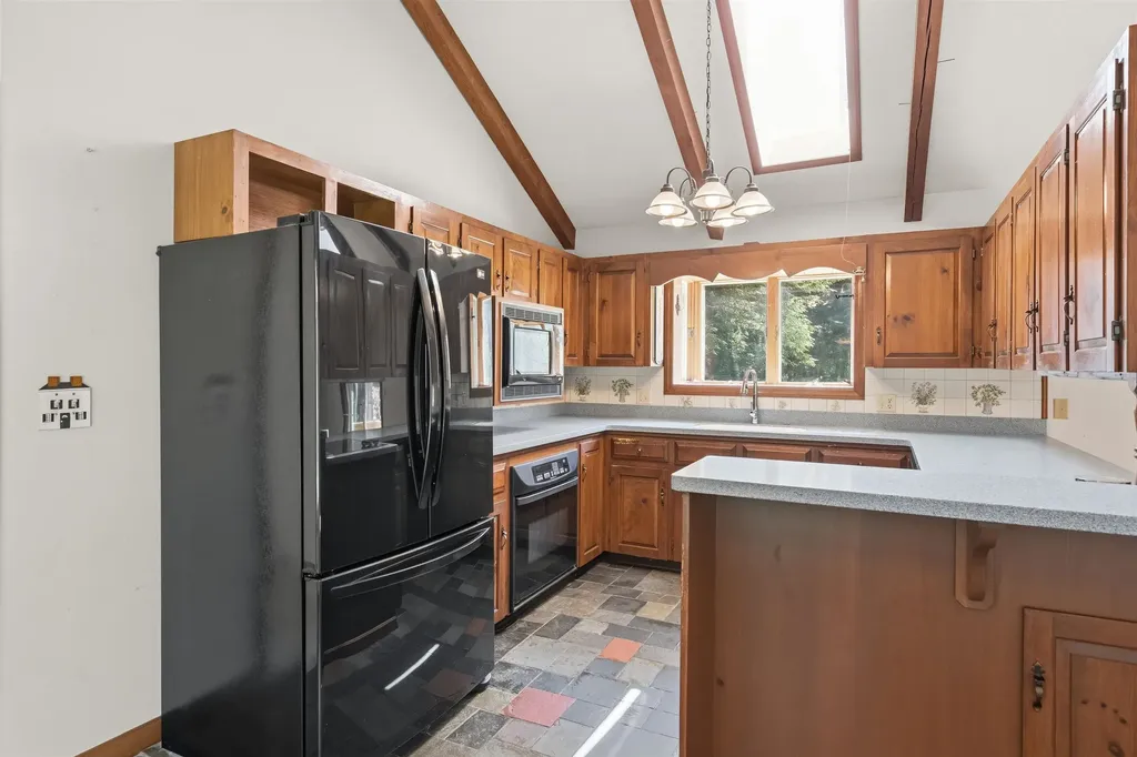 1572 Skyline Drive Weathersfield VT 05156