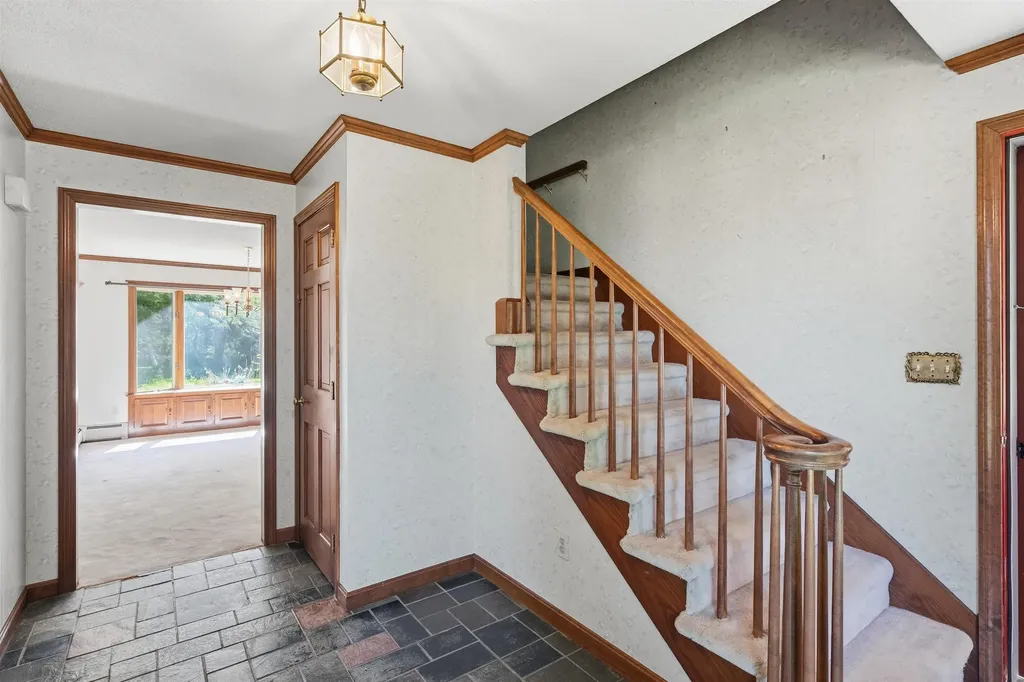 1572 Skyline Drive Weathersfield VT 05156