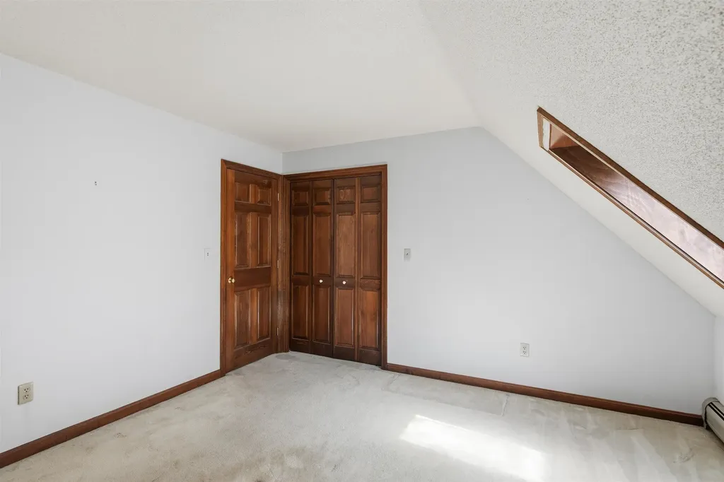 1572 Skyline Drive Weathersfield VT 05156
