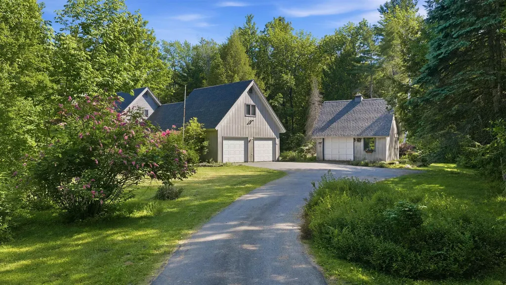 1572 Skyline Drive Weathersfield VT 05156