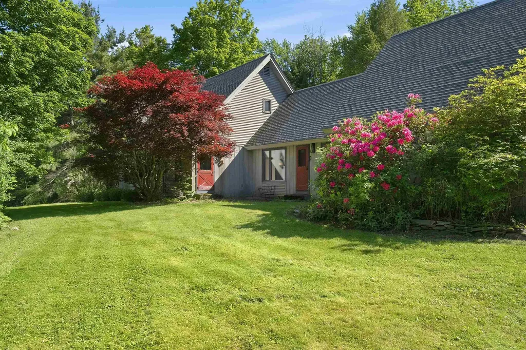 1572 Skyline Drive Weathersfield VT 05156