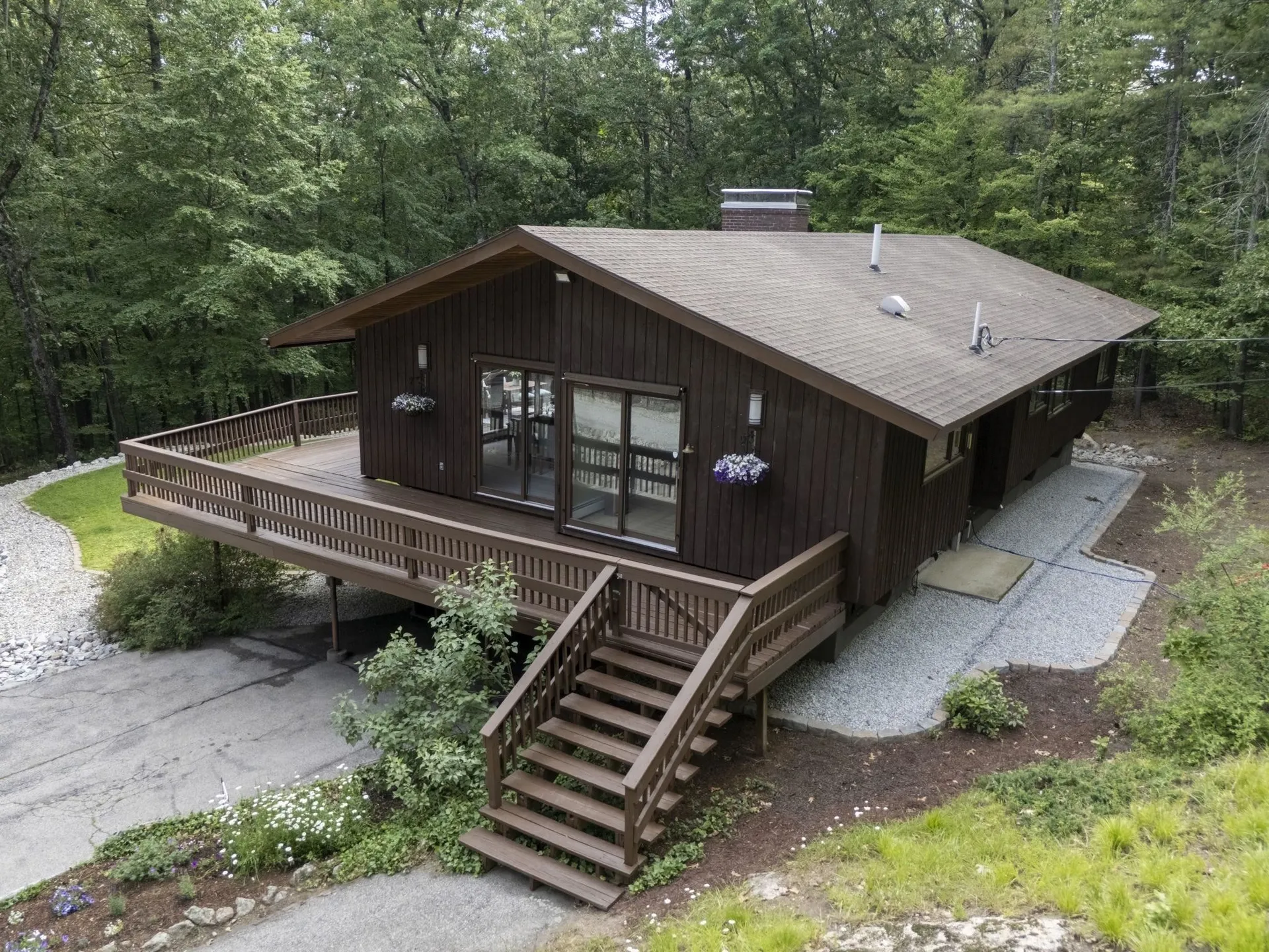 38 Pinecrest Drive Bedford NH 03110