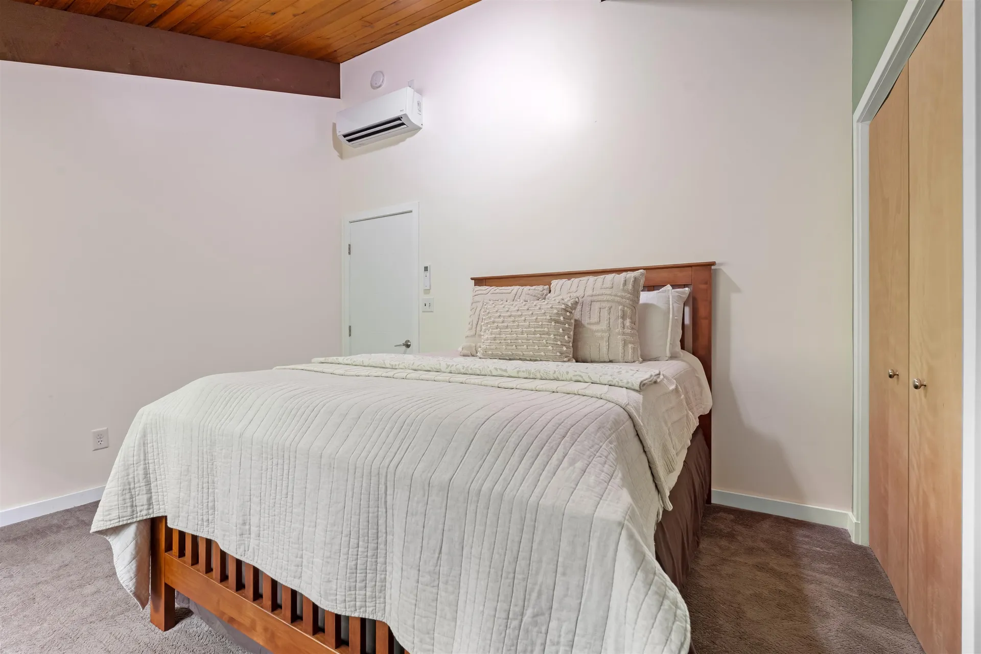 38 Pinecrest Drive Bedford NH 03110