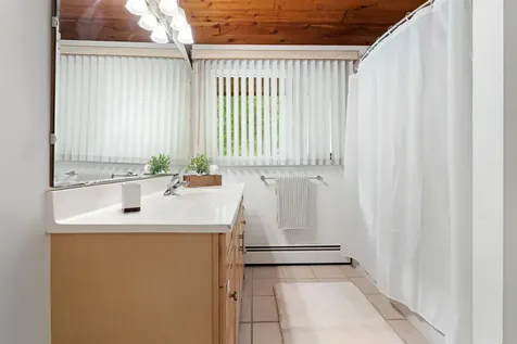 38 Pinecrest Drive Bedford NH 03110