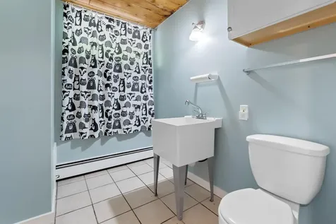 38 Pinecrest Drive Bedford NH 03110