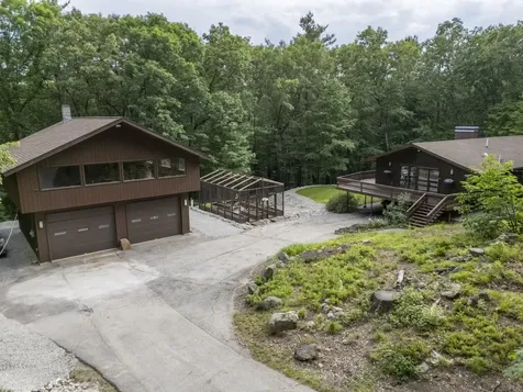 38 Pinecrest Drive Bedford NH 03110
