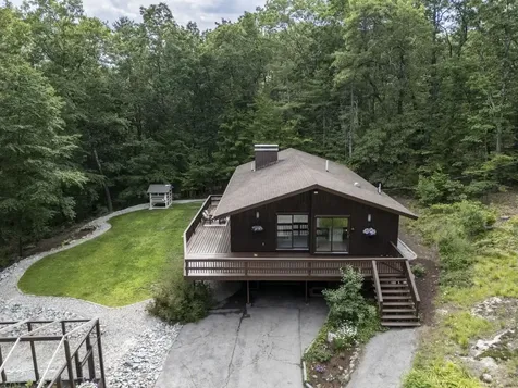 38 Pinecrest Drive Bedford NH 03110