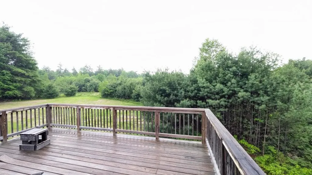 41 Hunter Drive Denmark ME 04022
