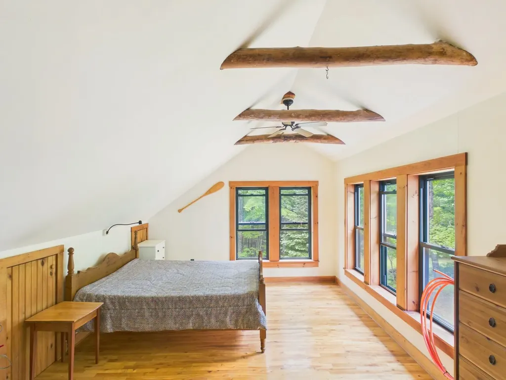 699 Kinsman Road Grafton NH 03240