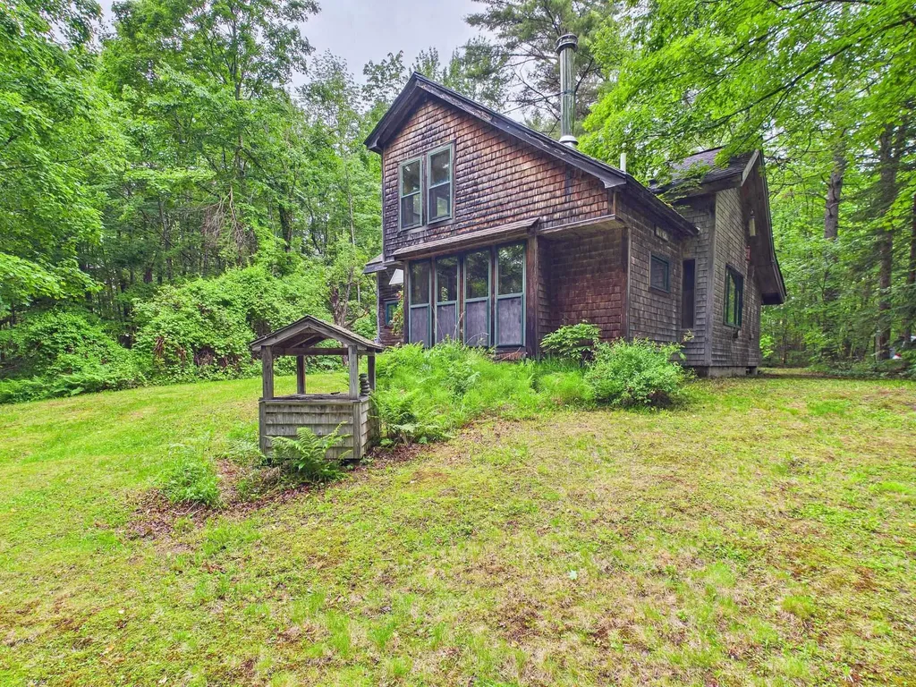 699 Kinsman Road Grafton NH 03240