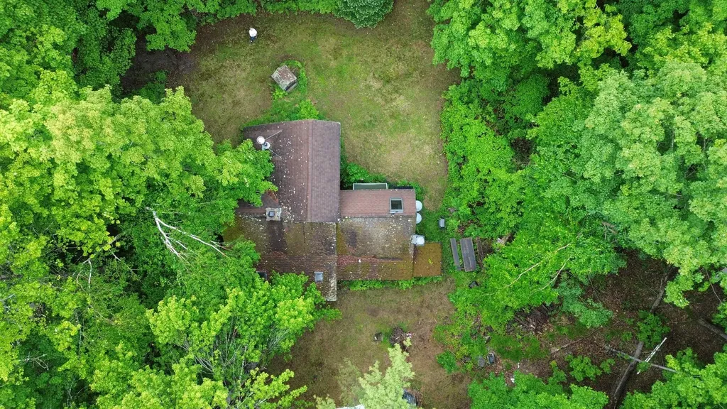 699 Kinsman Road Grafton NH 03240