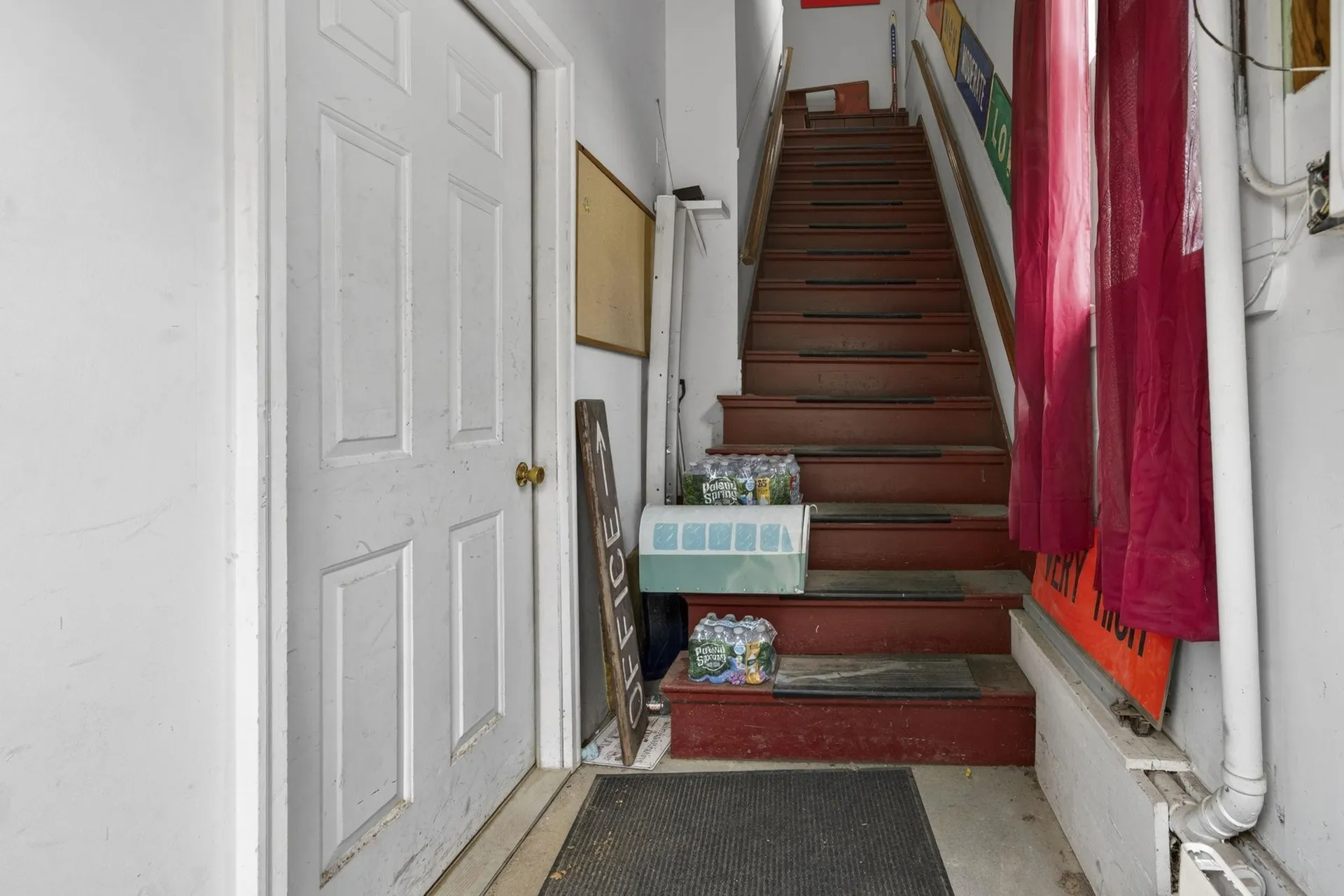 35 S Main Street Newton NH 03858