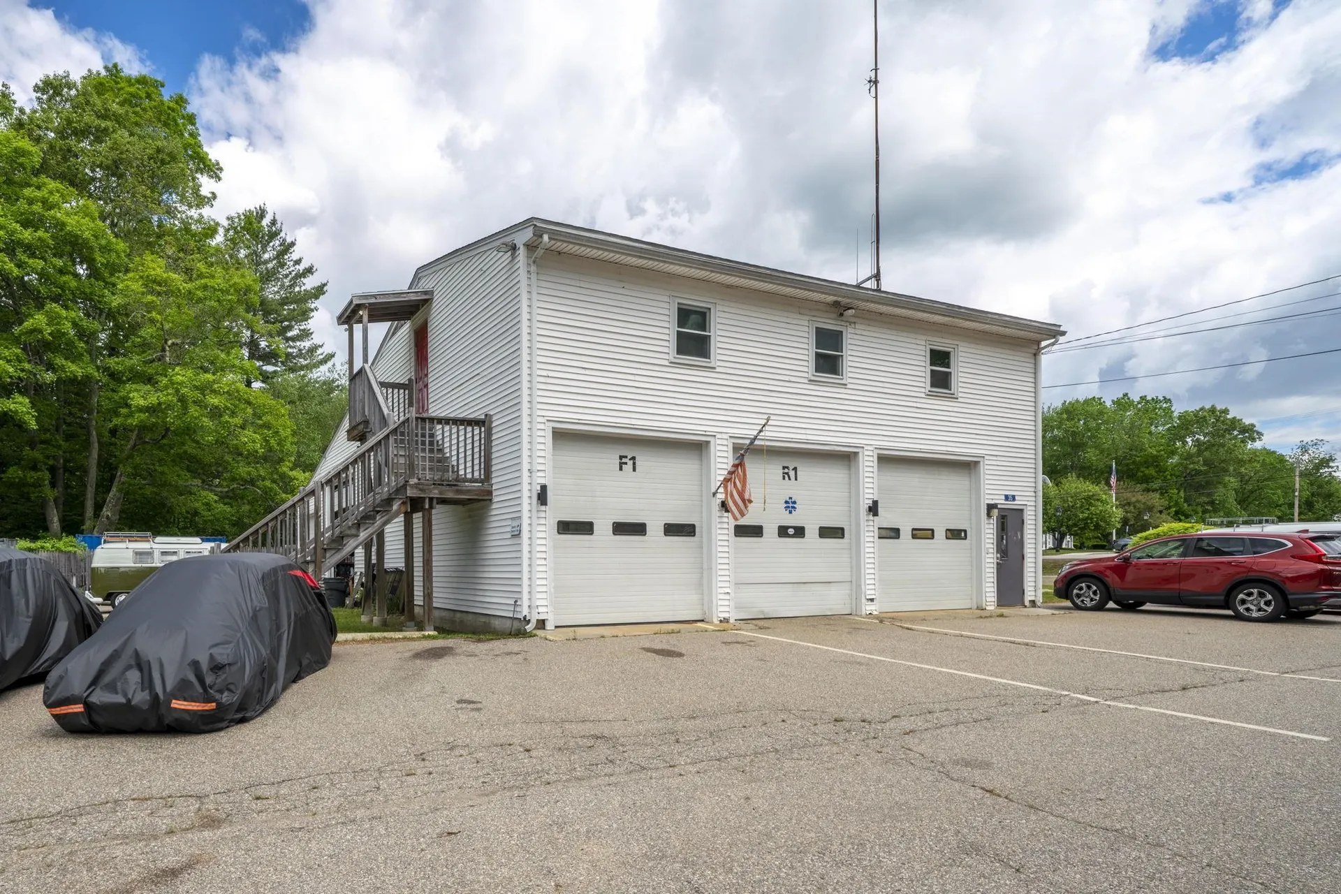 35 S Main Street Newton NH 03858