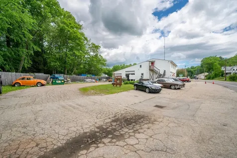 35 S Main Street Newton NH 03858