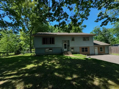 8 Lamson Drive Merrimack NH 03054