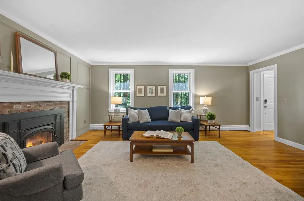 11 Nathan Lord Road Amherst NH 03031
