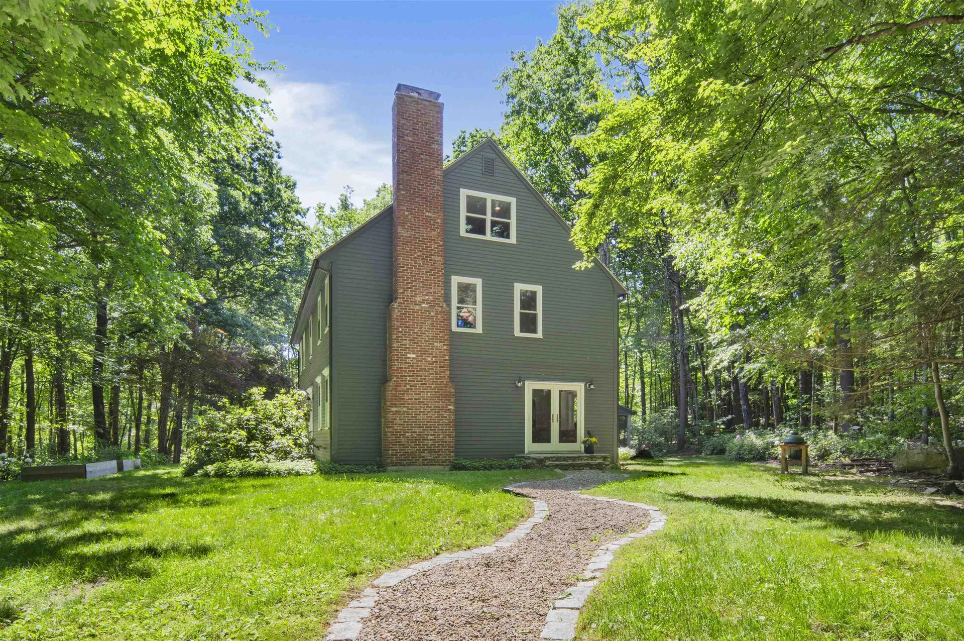 11 Nathan Lord Road Amherst NH 03031