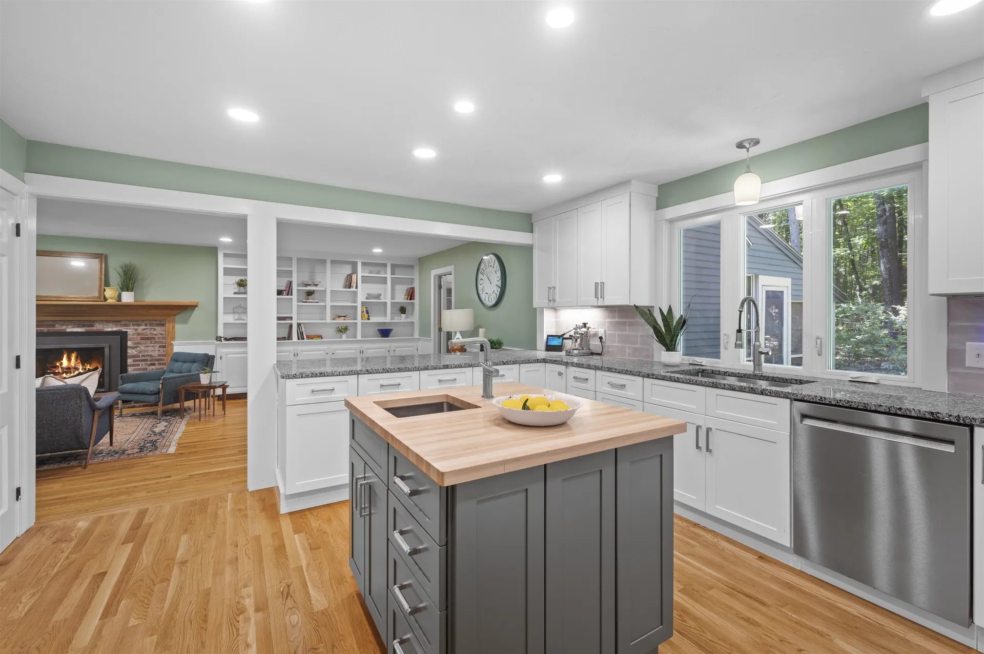 11 Nathan Lord Road Amherst NH 03031