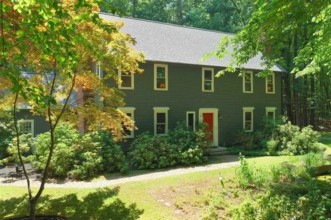 11 Nathan Lord Road Amherst NH 03031