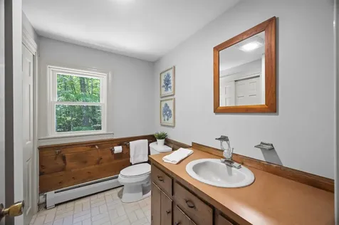 11 Nathan Lord Road Amherst NH 03031