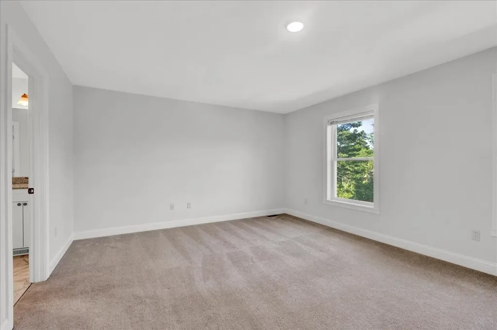 154 Chase Court Essex VT 05452