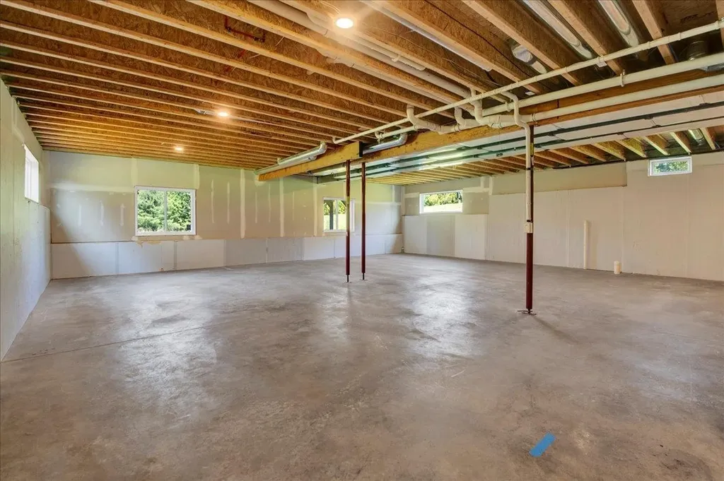 154 Chase Court Essex VT 05452