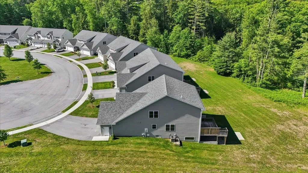 154 Chase Court Essex VT 05452