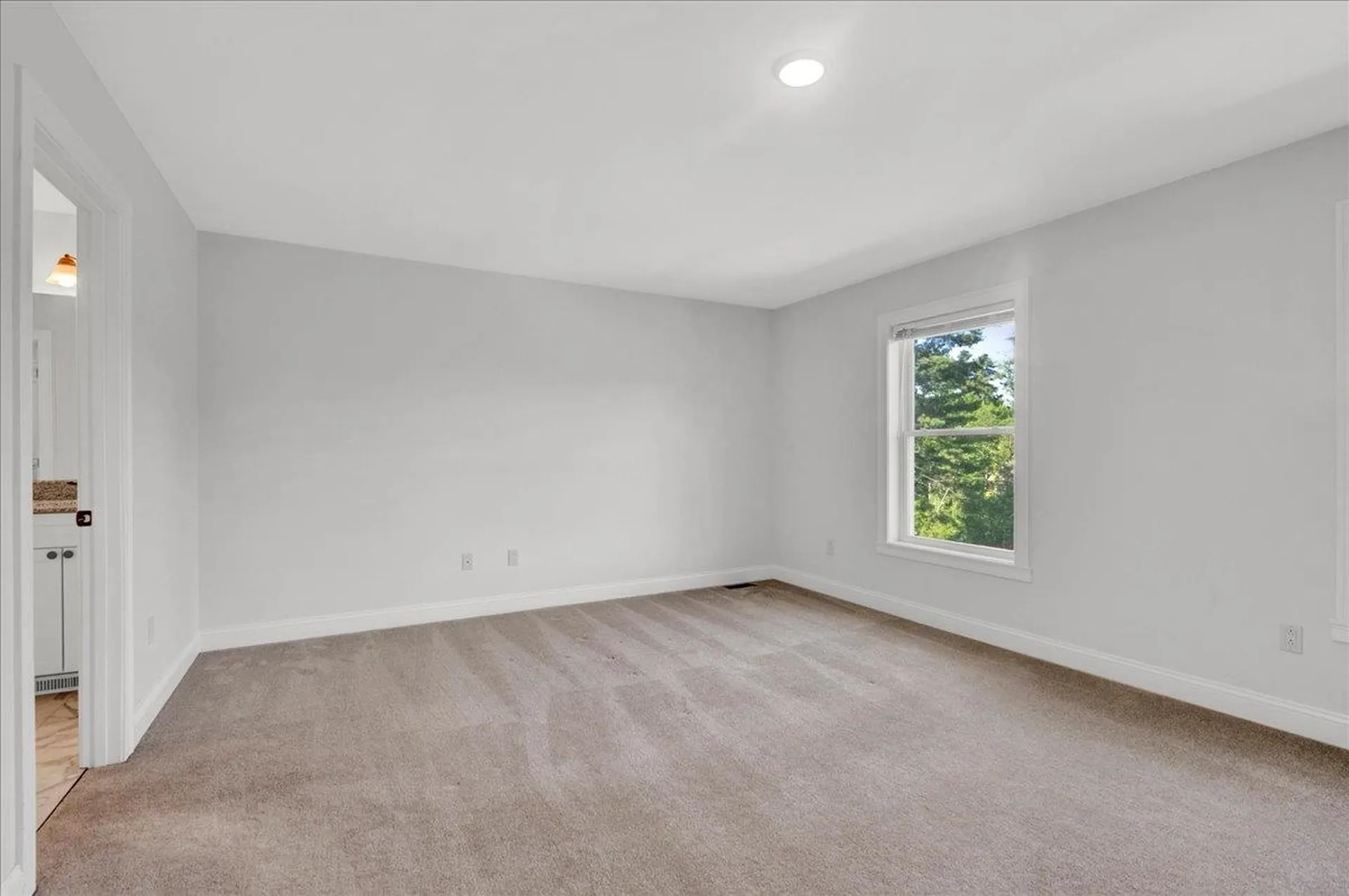 154 Chase Court Essex VT 05452