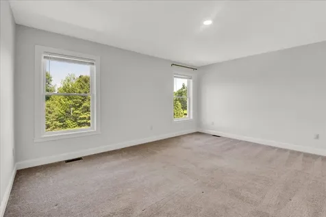 154 Chase Court Essex VT 05452