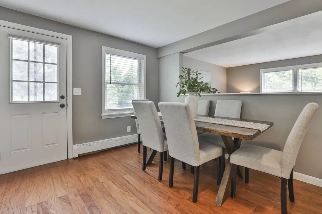 3 Evergreen Drive Hudson NH 03051