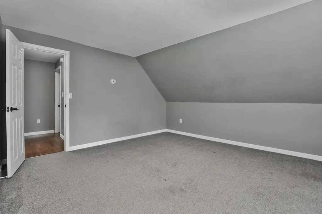 3 Evergreen Drive Hudson NH 03051