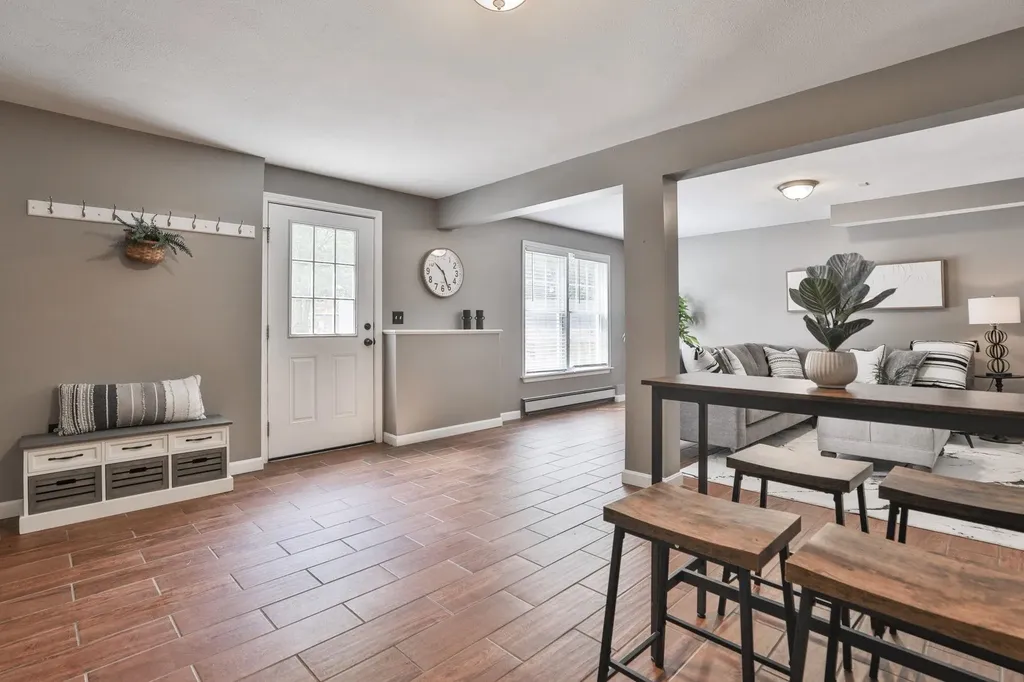 3 Evergreen Drive Hudson NH 03051