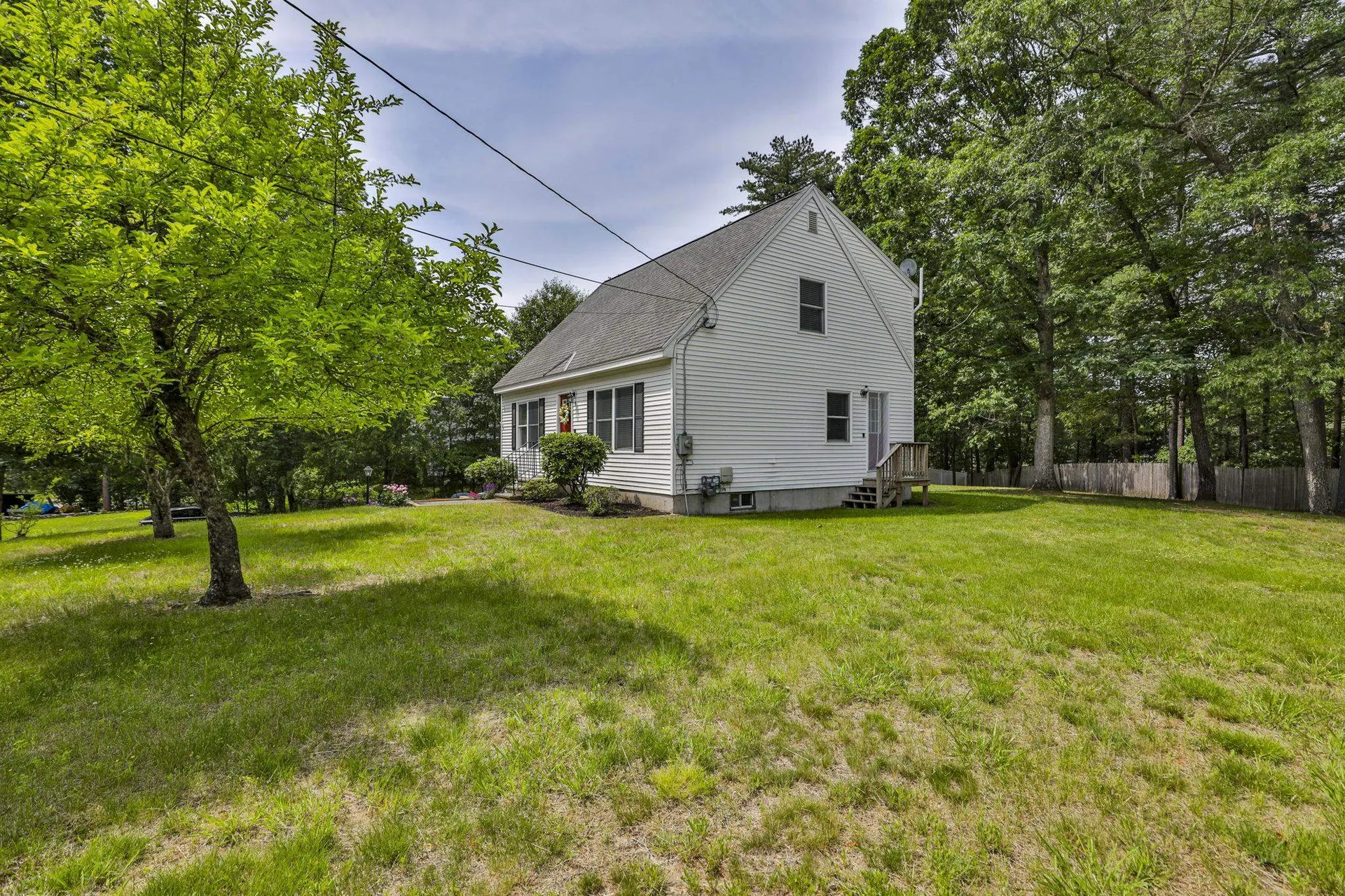 3 Evergreen Drive Hudson NH 03051