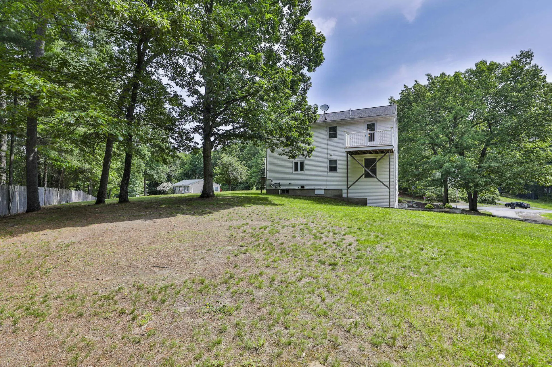 3 Evergreen Drive Hudson NH 03051