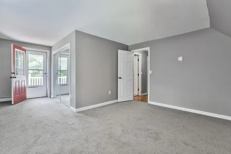 3 Evergreen Drive Hudson NH 03051