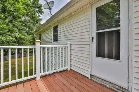 3 Evergreen Drive Hudson NH 03051
