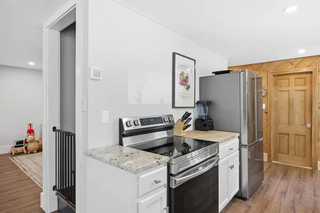 48 Forest Hill Road Meredith NH 03253